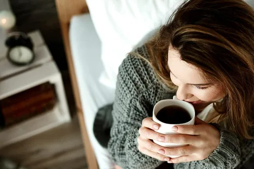 Vista 3 de Café energético peruano - Café peruano orgánico en granos enteros, tostado medio, árabe, baja acidez, granos de café arábica, tostado medio, 2