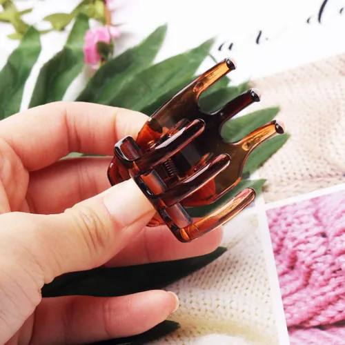 Vista 3 de 12 pinzas para el cabello de tamaño mediano, 1.38 x 1.38 x 1.57 pulgadas, pinzas de agarre antideslizante para mujeres y niñas, accesorios