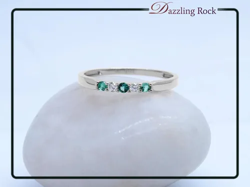 Vista 3 de Dazzlingrock Collection Piedra preciosa redonda alternativa con anillo de boda de 5 piedras de diamante blanco para mujer