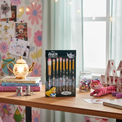 Vista 8 de Disney Alicia en el País de las Maravillas Juego de 8 brochas de maquillaje para sombra de ojos, iluminador, rubor, pelo suave, kit de maquillaje