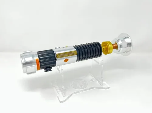 Vista 4 de Galaxy's Edge Star Wars OBI-Wan Kenobi Legacy - Paquete de empuñadura de sable láser con emblema grabado personalizado