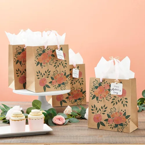 Vista 2 de Juvale Bolsas de regalo florales – Parte inferior reforzada y asas de cinta – Bolsas de recuerdo de fiesta – 8 x 4 x 9 pulgadas, paquete de 24