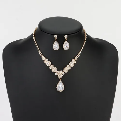 Vista 8 de COCIDE Silver Jewelry Set for Women Crystal Tiara and Necklace Kit for Girls Rhinestone Crown Earrings Neck Accessories for Bride Wedding Birthday