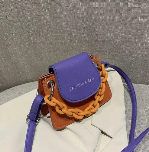 Vista 2 de Mini bolso cruzado con cadena chic