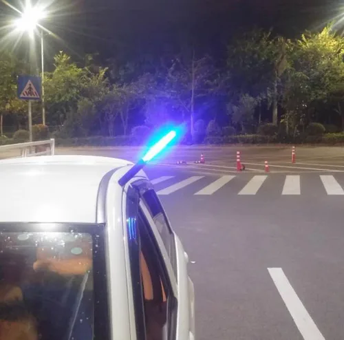 Vista 2 de SAMDO Varita magnética Baton Control de tráfico Lámpara de seguridad vial Militar Supervivencia LED Light Stick