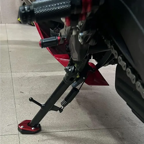Vista 4 de Motorcycle Kickstand Foot Side Stand Extension Enlarger Pad for Kawasaki Z650 Z900 Z900RS Z 650 900 2017 2021 2022 2023 (Color : A Black)