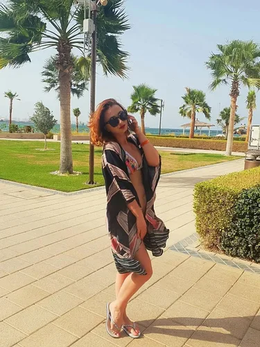 Vista 5 de SweatyRocks Kimono para mujer diseño floral clásico salida de baño para playa