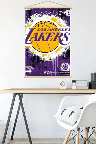 Vista 5 de Trends International NBA Los Angeles Lakers - Póster de pared con logotipo Maximalist 23 con marco magnético Juego de perchas de madera de haya