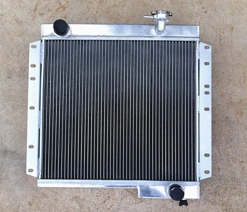 Vista 2 de Radiador de aluminio de 3 filas + ventilador para Toyota Land Cruiser FJ40 FJ45 Gasolina MT 1970-1980 1971 1972 1973