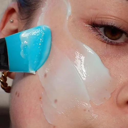 Vista 4 de Sand & Sky Mascarilla hidratante para el cuidado de la piel con ácido hialurónico - Máscara facial de hidratación intensa de agua de manantial