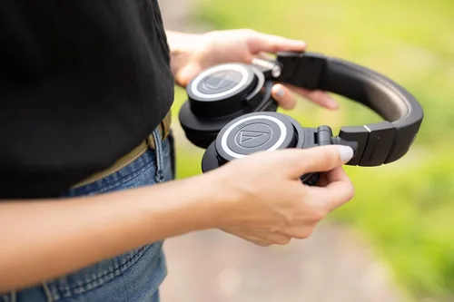 Vista 15 de Audio-Technica ATH-M50XBT2 Auriculares inalámbricos, color negro
