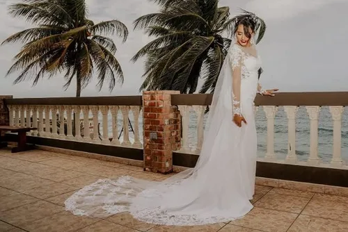 Vista 2 de Aularso Velos de novia florales velos de encaje para novias velo de novia largo con peine para novias de 118 pulgadas, Blanco, Talla libre