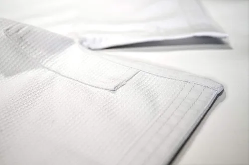 Vista 5 de Su Jiu Jitsu Gear - Uniforme Premium de Jiu Jitsu Brasileño 350450 con cinturón, Blanco