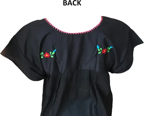 Vista 8 de Blusa Campesina Mexicana Floral - Blusa Tehuacán Bordada - Hecho a Mano en México - Blusa Campesina Poblana Mexicana - Negro