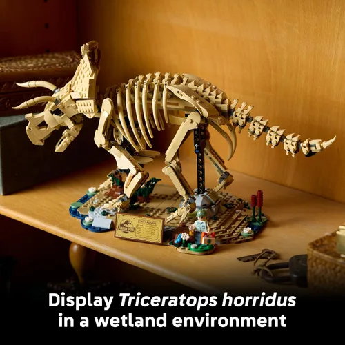 Vista 7 de LEGO Jurassic World Dinosaur Fossils: Triceratops 77985 Building Set for Adults, Ages 18+, Posable Dinosaur Fossil Display, Bedroom or Home Office
