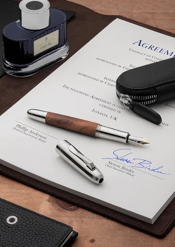 Vista 4 de Graf von Faber-Castell Pluma estilográfica Magnum Madera de nogal Pluma mediana