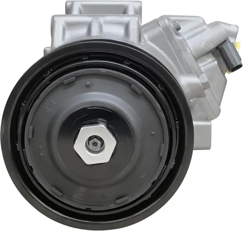 Vista 4 de Compresor de CA RYC y embrague de A/C AEG367 (solo se adapta a modelos de 2.5L)