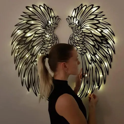 Vista 4 de Decoración de pared de alas de ángel de metal grandes, escultura de pared de alas de ángel LED, arte de alas brillantes para colgar en la pared
