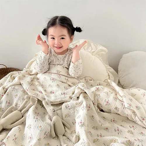 Vista 3 de Manta de muselina de algodón para bebé (47 x 51 pulgadas) + funda de almohada para niños pequeños (14 x 20 pulgadas), juego de ropa de cama