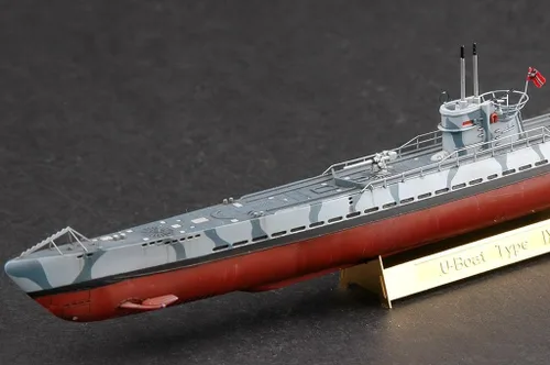 Vista 3 de Hobby Boss DKM Type IXB U-Boat Kit de construcción de modelo de barco