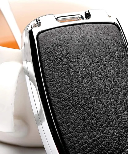 Vista 3 de ontto - Funda para llave de VW (piel, llavero, llavero), diseño de llave de metal