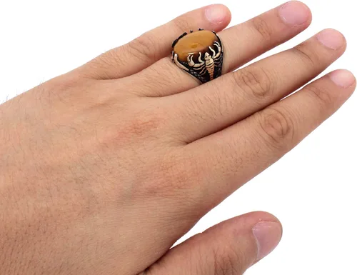 Vista 4 de Anillo de plata de ley 925 maciza con ojo de tigre y figura de escorpión para hombre