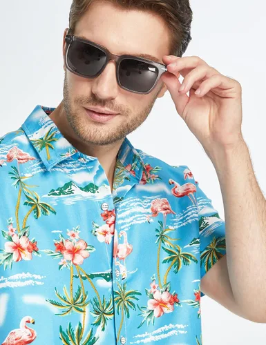 Vista 3 de SSLR Paquete de camisa hawaiana para hombre, camisa de manga corta con flamenco casual con botones, camisa de playa de verano