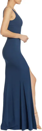 Vista 2 de Dress the Population Vestido Sandra de talla para mujer con tirantes gruesos color liso con abertura y vestido grande