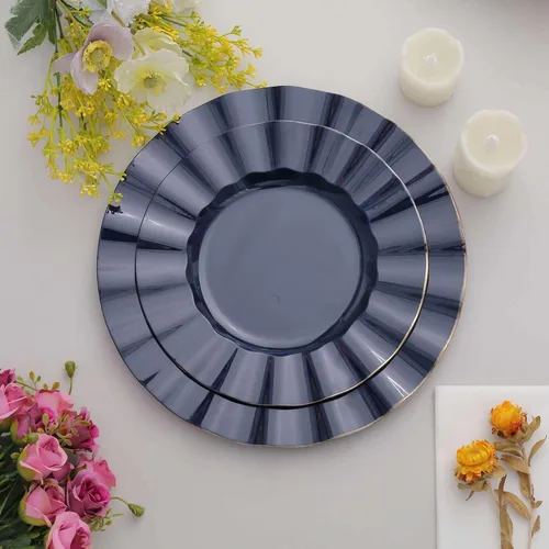 Vista 32 de Tableclothsfactory Paquete de 10 platos redondos de plástico negro de 6 pulgadas para ensalada de postre, platos desechables con borde ondulado