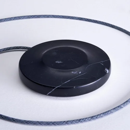 Vista 3 de Einova Classic Stone - Almohadilla de carga inalámbrica de mármol diseñada en Italia, cable USB-C integrado de 6 pies, teléfonos inteligentes