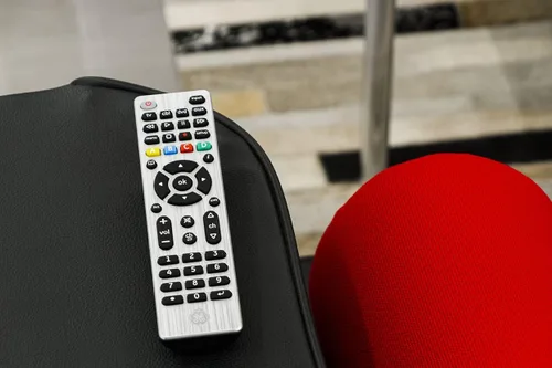 Vista 6 de GE 33709 - Control remoto universal para 4 dispositivos, serie Designer, níquel cepillado/plata