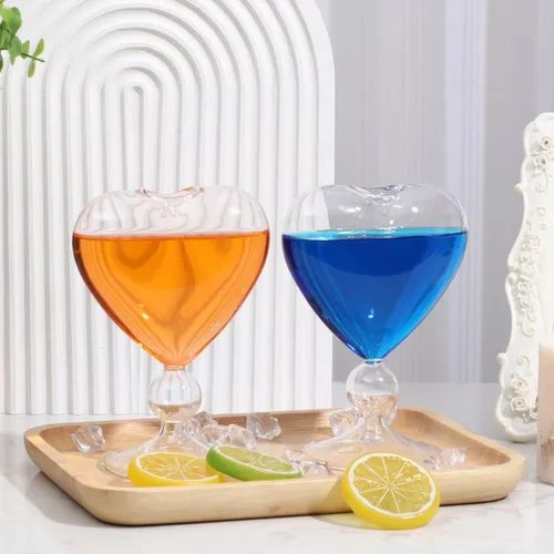 Vista 2 de Copas de Martini con forma de corazón transparente para el día de San Valentín, copas de vino creativas para KTV, hogar, bar, club, restaurante, 2