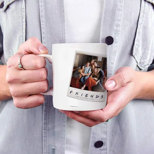 Vista 103 de Trend Setters Friends the Television Show – 25 años – Mercancía oficial – Taza de café o té de cerámica blanca de 11 onzas – perfecta para regalar