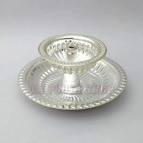 Vista 2 de Pooja Gift Diya en plata pura (2.5 pulgadas) - Lámpara Deepam