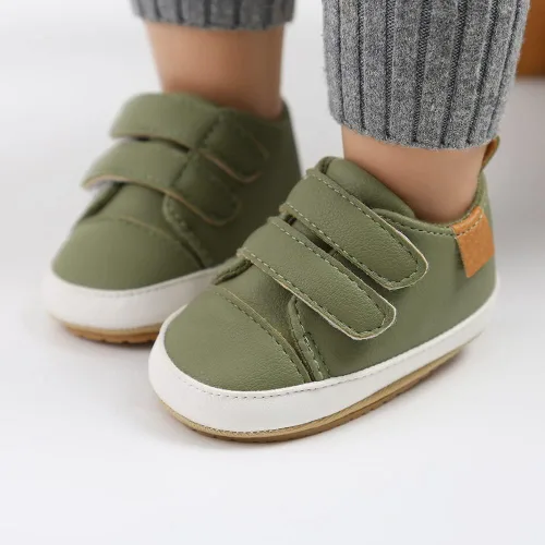 Vista 3 de SOFMUO Zapatos deportivos de piel sintética para bebés, niños y niñas, con suela de goma suave, mocasines Oxford para recién nacidos