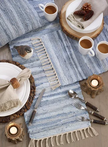 Vista 4 de Saro Lifestyle Camino de mesa Chindi con diseño de mezclilla, denim, 16 x 54 pulgadas