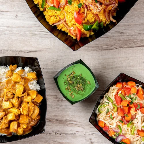 Vista 8 de Restaurantware Moderna - Cuencos de plástico de lujo de 8 onzas, 10 cuencos cuadrados desechables para ensalada, duraderos y resistentes