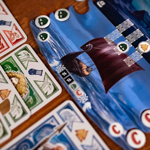 Vista 4 de Juego de mesa Knarr: forma la mejor banda de vikingos. Emocionante juego de exploración y estrategia, divertido juego familiar para niños y adultos