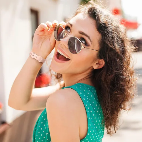 Vista 2 de Getino Compatible con Fitbit Versa 3/Versa 4 Bandas/Sense/Sense 2 Bandas para Mujer y Hombre, Accesorios de Banda Deportiva Fina y Duradera, Pequeña