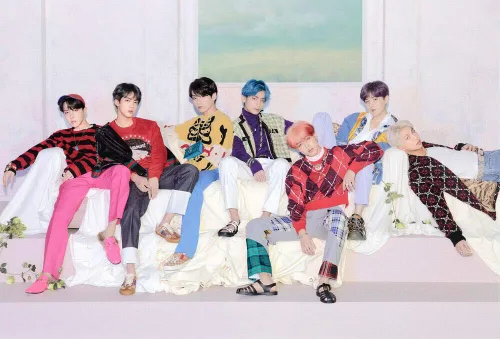 Vista 7 de BTS MAP OF THE SOUL:PERSONA Álbum "02 VER" CD+76p Photo Book+20p Mini Book+1p Card+1p Post+1p Película de Foto+1p Tarjeta de Regalo