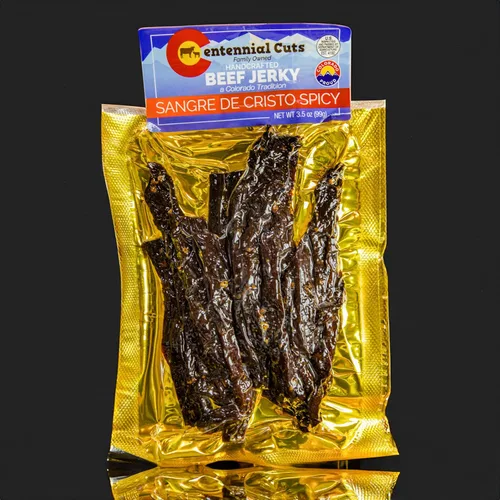 Vista 4 de Centennial Cuts - Sangre De Cristo Spicy Beef Jerky - 3.5 oz, de propiedad familiar, snack proteico