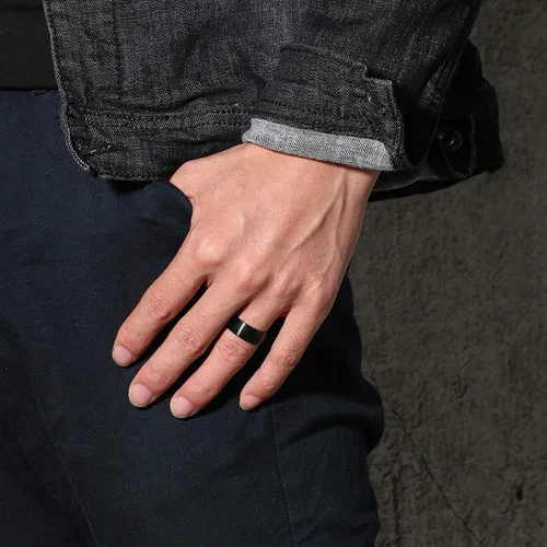Vista 7 de WAINIS Juego de 8 anillos giratorios negros de acero inoxidable para hombres y mujeres anillos de ansiedad de liberación fresca Metal Zirconia cúbica
