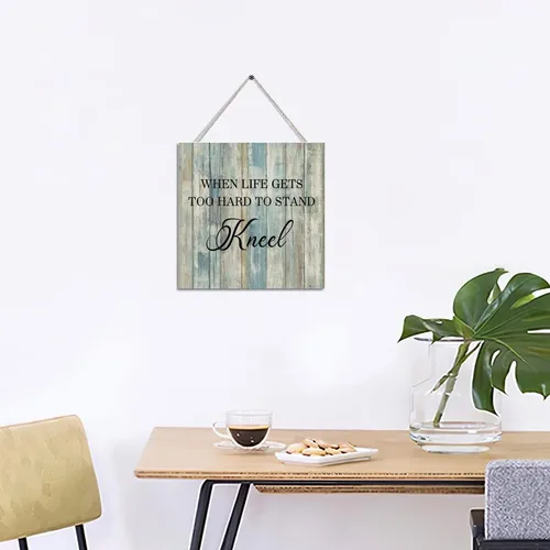 Vista 3 de Letreros de pared de madera con texto en inglés "Saying When Life Gets Too Hard To Stand Kneel Farmhouse Family Entrada" con cita motivacional