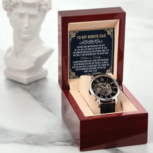 Vista 2 de Reloj calado para hombre con tarjeta de mensaje especial, reloj personalizado para papá, mi vida entera, reloj de esqueleto para hombre, reloj