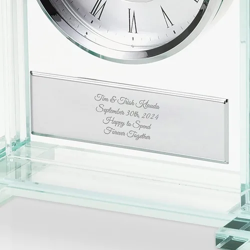 Vista 2 de THINGS REMEMBERED Reloj de cristal grabado para boda