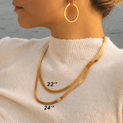 Vista 3 de Collar de cadena de serpiente chapada en oro de 14 quilates, collar de espiga para mujer, collar de cadena plana relleno de oro para mujeres
