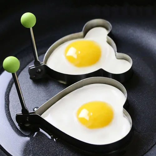 Vista 2 de Juego de 6 moldes para huevos fritos antiadherentes de acero inoxidable y máquinas para hacer panqueques con asas plegables para cocinar