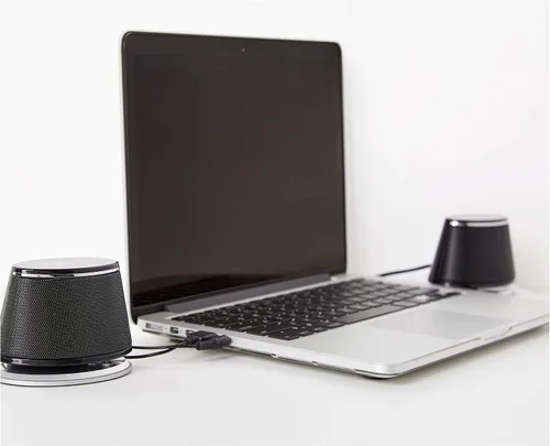 Vista 7 de Amazon Basics - Altavoces estéreo 2.0 para PC o laptop, entrada auxiliar de 3.5mm, alimentados por USB, 1 par, negro