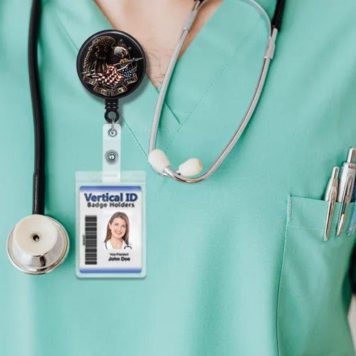 Vista 3 de Porta-gafete de bandera americana y águila con clip de cocodrilo, identificación médica MD RN para enfermera, porta-gafetes, negro