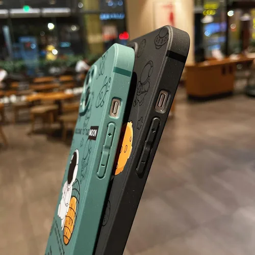 Vista 6 de Yonds Queen Funda protectora de TPU suave a prueba de golpes para iPhone SE 2022 (3ª generación) iPhone 7/8/SE2 (2020), diseño espacial